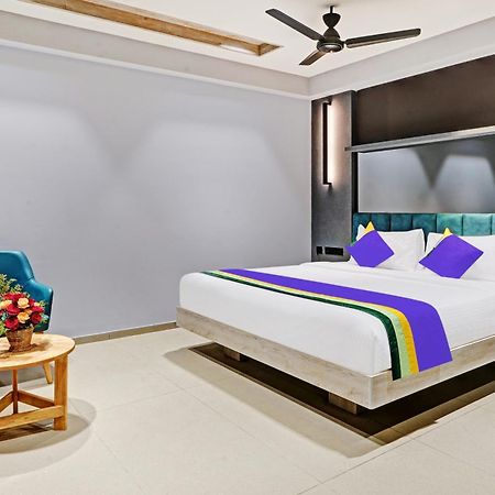 Treebo Premium La Orchid, Big Temple Hotel Thanjavur Exterior photo