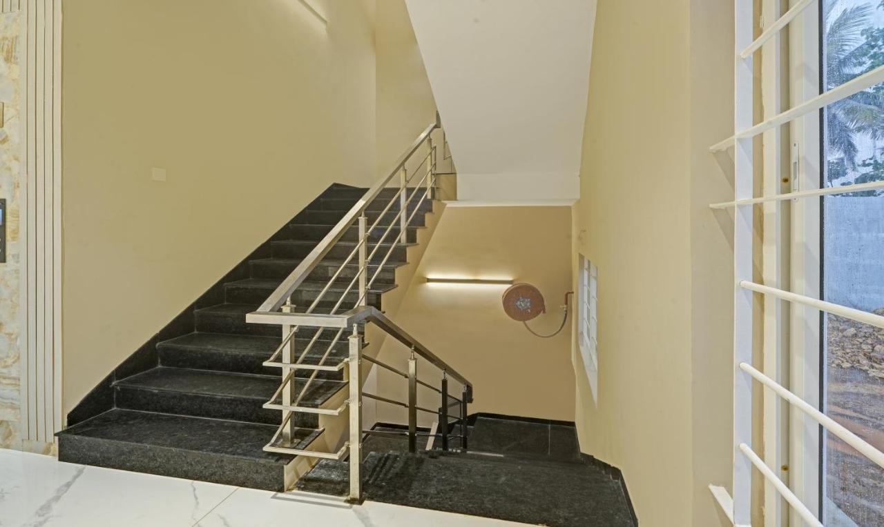 Treebo Premium La Orchid, Big Temple Hotel Thanjavur Exterior photo