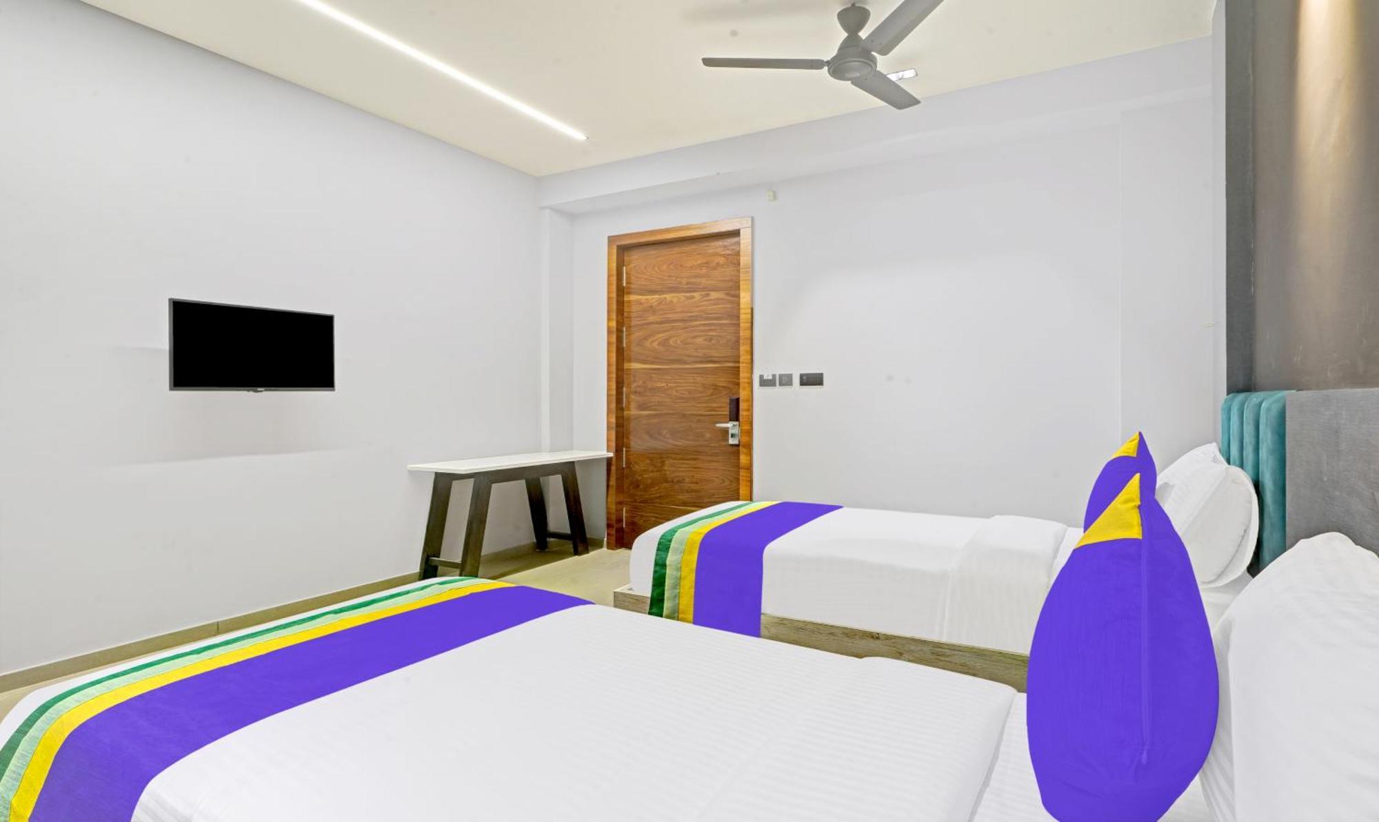 Treebo Premium La Orchid, Big Temple Hotel Thanjavur Exterior photo